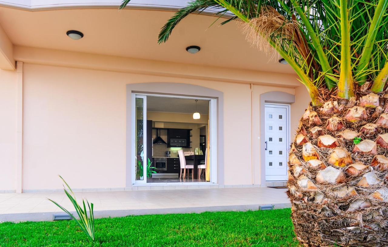 Aristea Apartments Palaiochora Luaran gambar