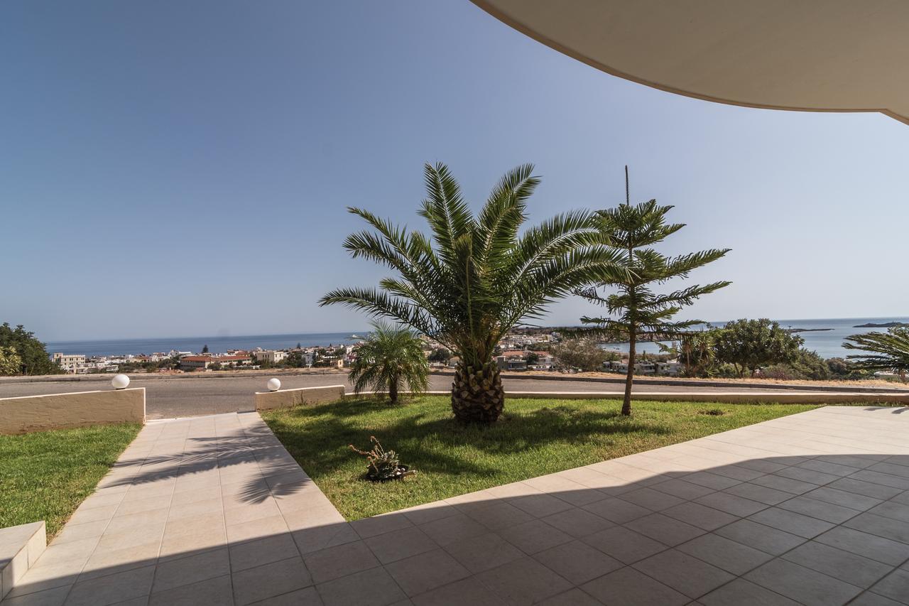 Aristea Apartments Palaiochora Luaran gambar