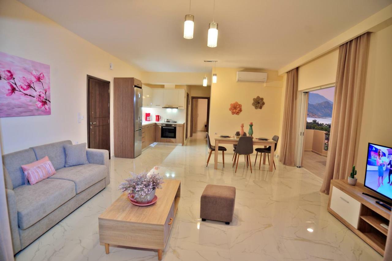 Aristea Apartments Palaiochora Luaran gambar