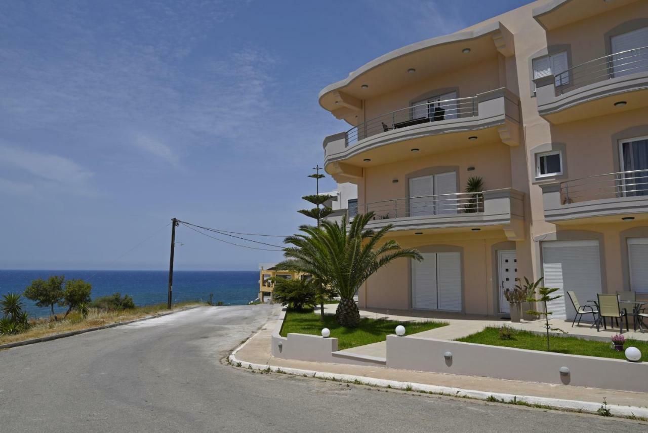 Aristea Apartments Palaiochora Luaran gambar